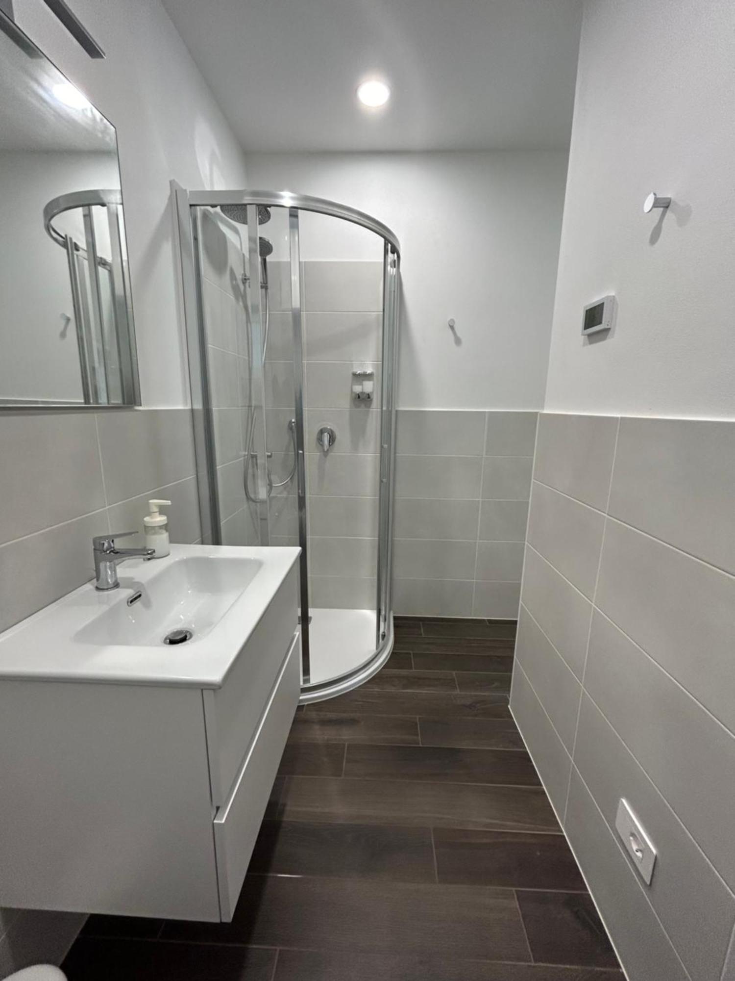 Lake Home Apartments Lipomo 외부 사진